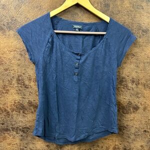 Lucky Brand Women's Medium Blue V-neck‎ Three Button Blouse